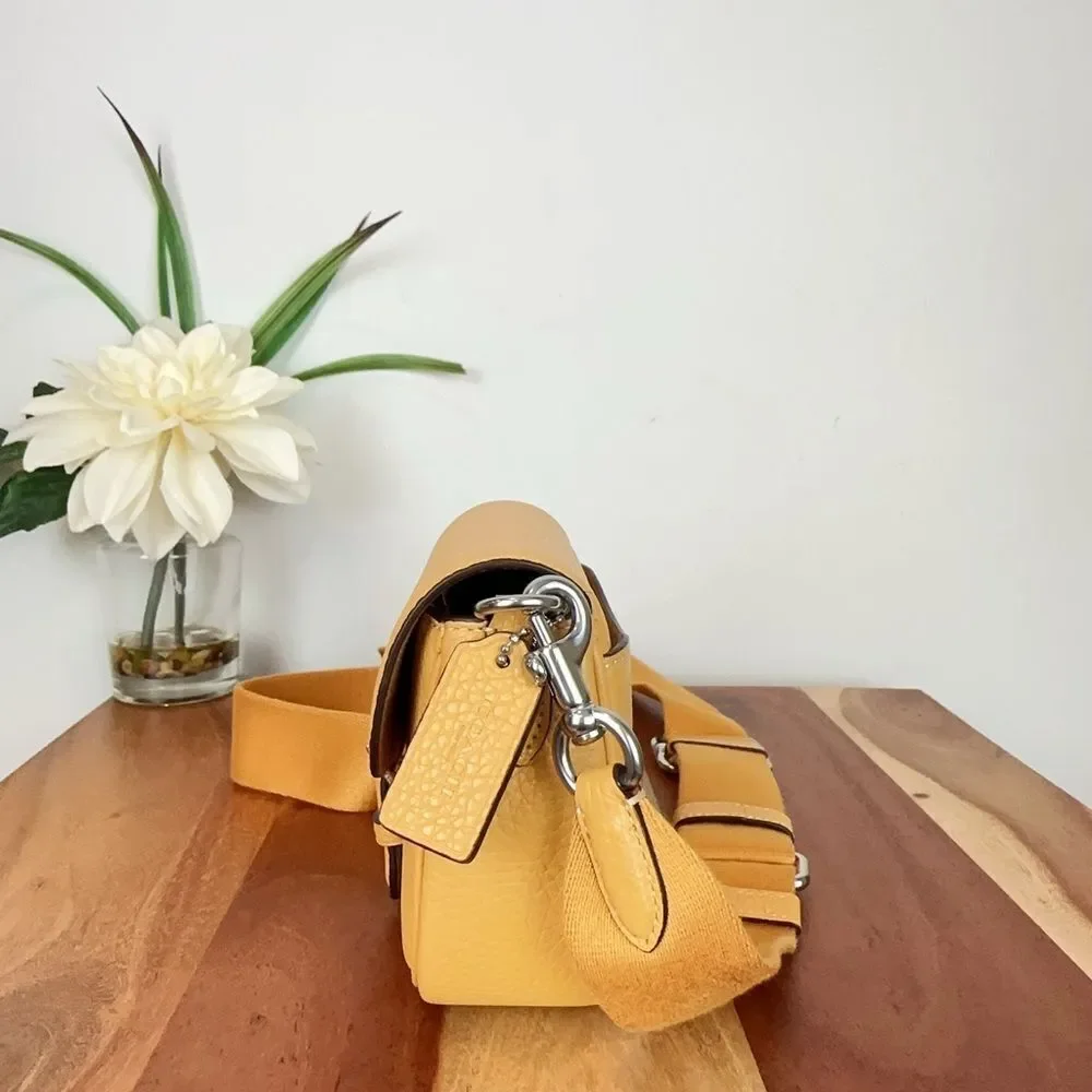 Coach nwt amelia